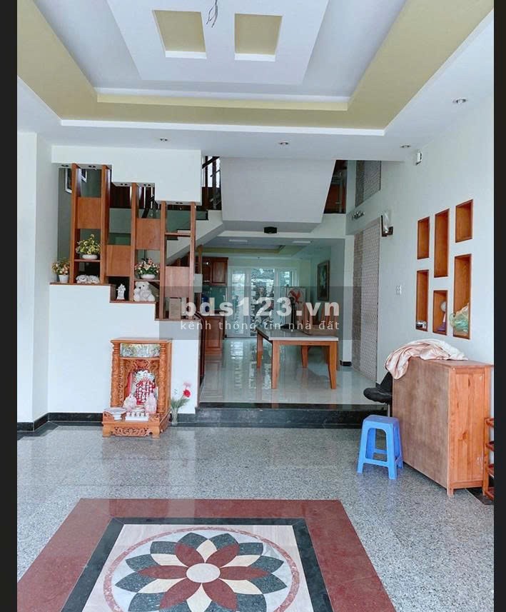 Cho THUÊ Nhà Nguyên Căn 4PN -4WC - 3lầu ở KDC 13E Intresco giá 15Tr/th