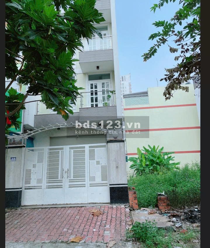 Cho THUÊ Nhà Nguyên Căn 4PN -4WC - 3lầu ở KDC 13E Intresco giá 15Tr/th