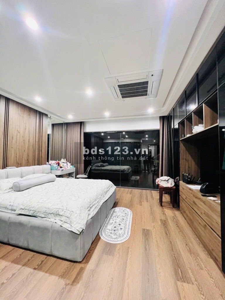 Siêu phẩm liền kề tòa nhà 6 tầng 1 tum thang máy, 2 mặt…