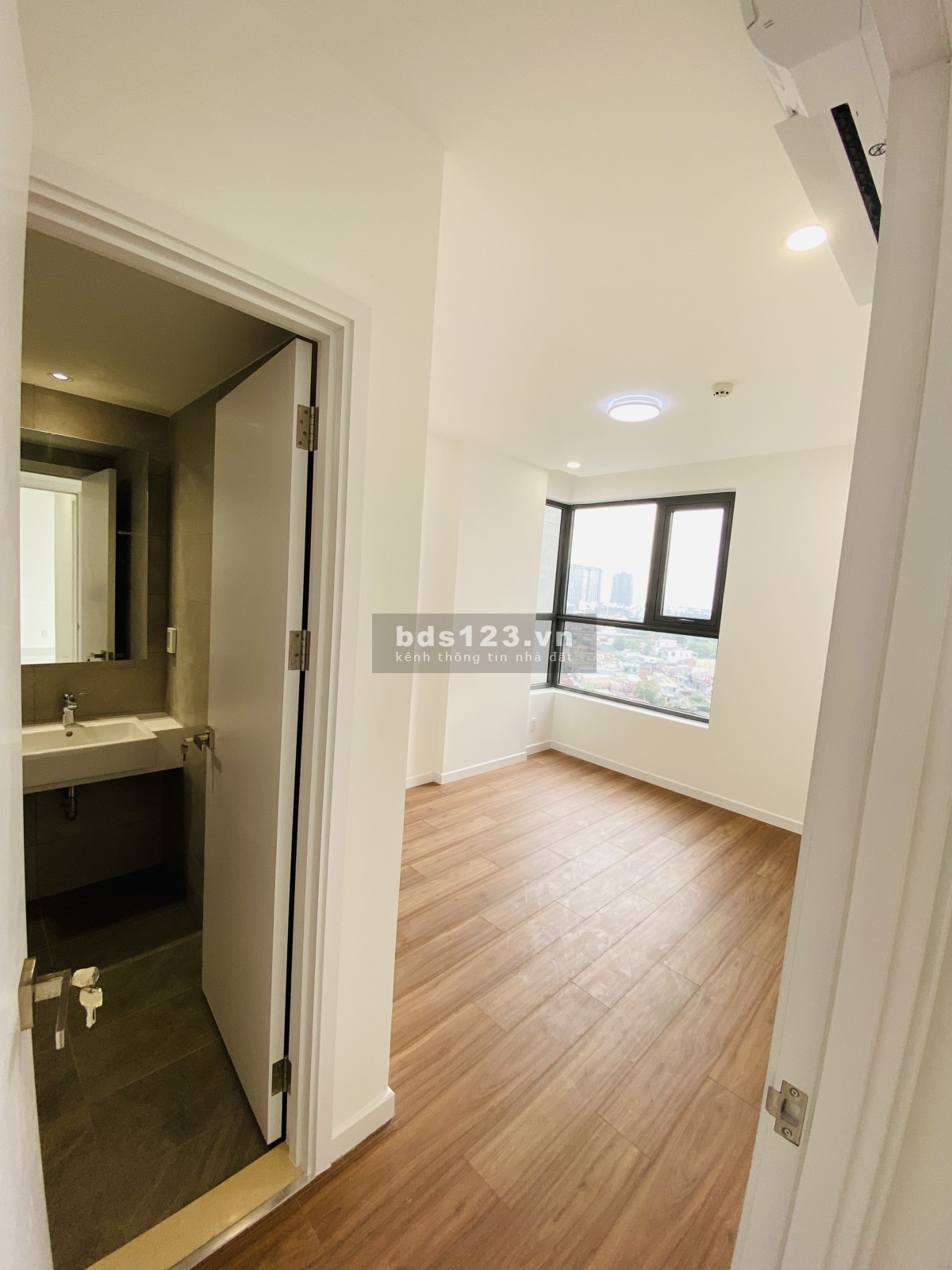 Bán giá tốt nhất căn hộ D'Lusso - View thoáng mát - Sổ sẵn…