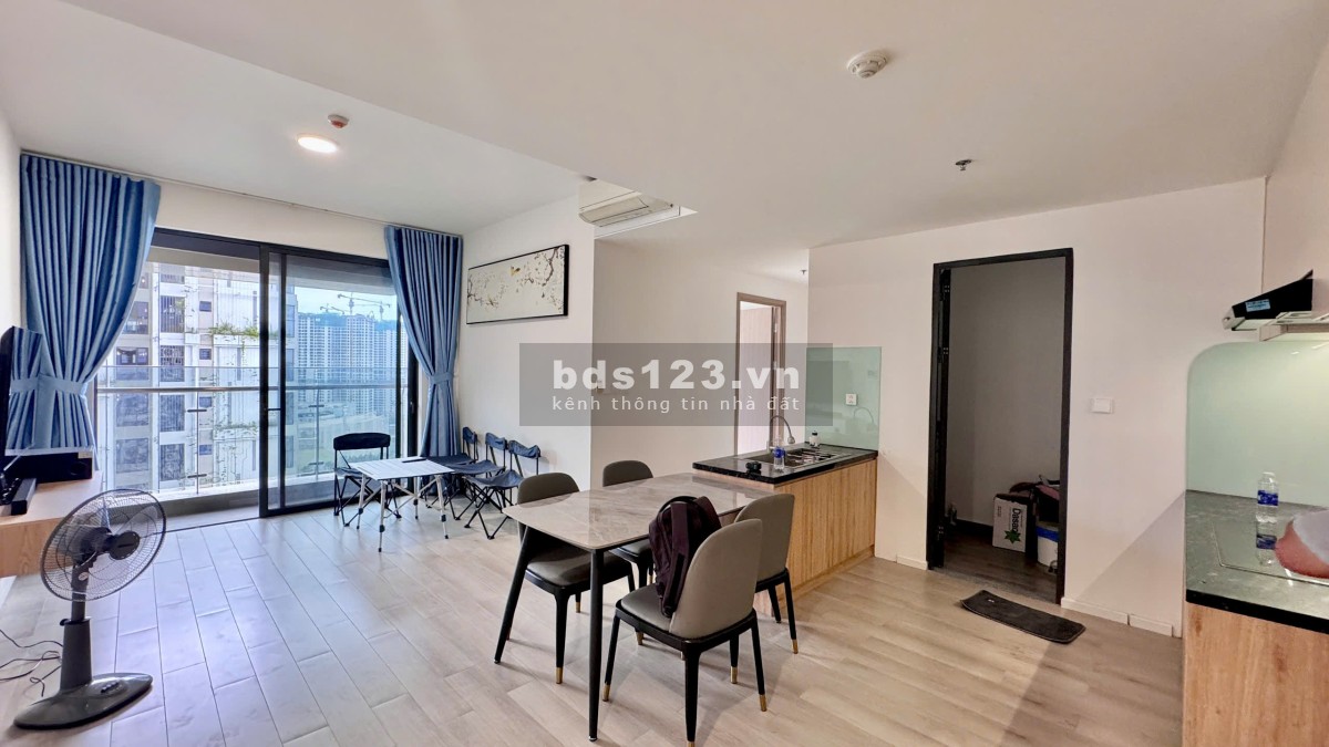 Bán căn hộ 70m2 - 2PN 2WC Lumiere Boulevard Vinhome grand park