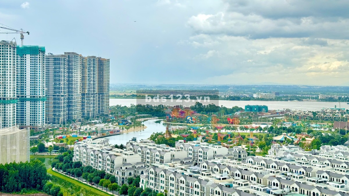 Bán căn hộ 70m2 - 2PN 2WC Lumiere Boulevard Vinhome grand park