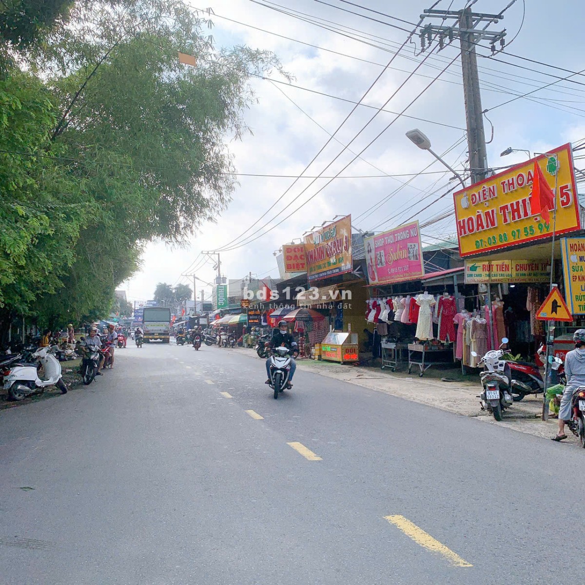 Ông anh gom tiền mua vị trí khác, bán nhanh 172.2m2 giá 1 tỷ 500,…