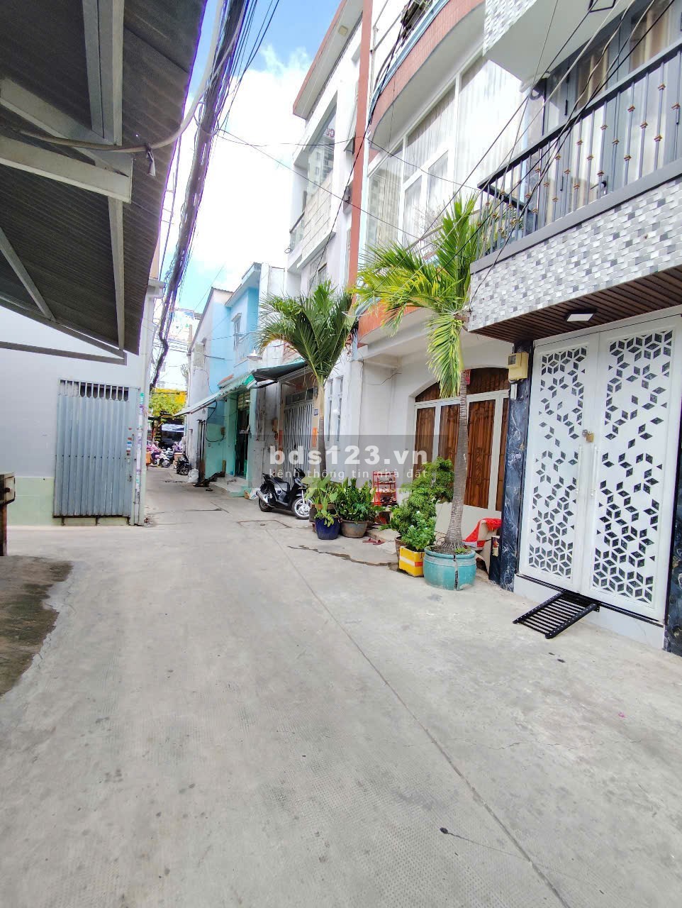 Chính chủ cần bán nhà hẻm rộng 2 mặt tiền giá tốt nhất…