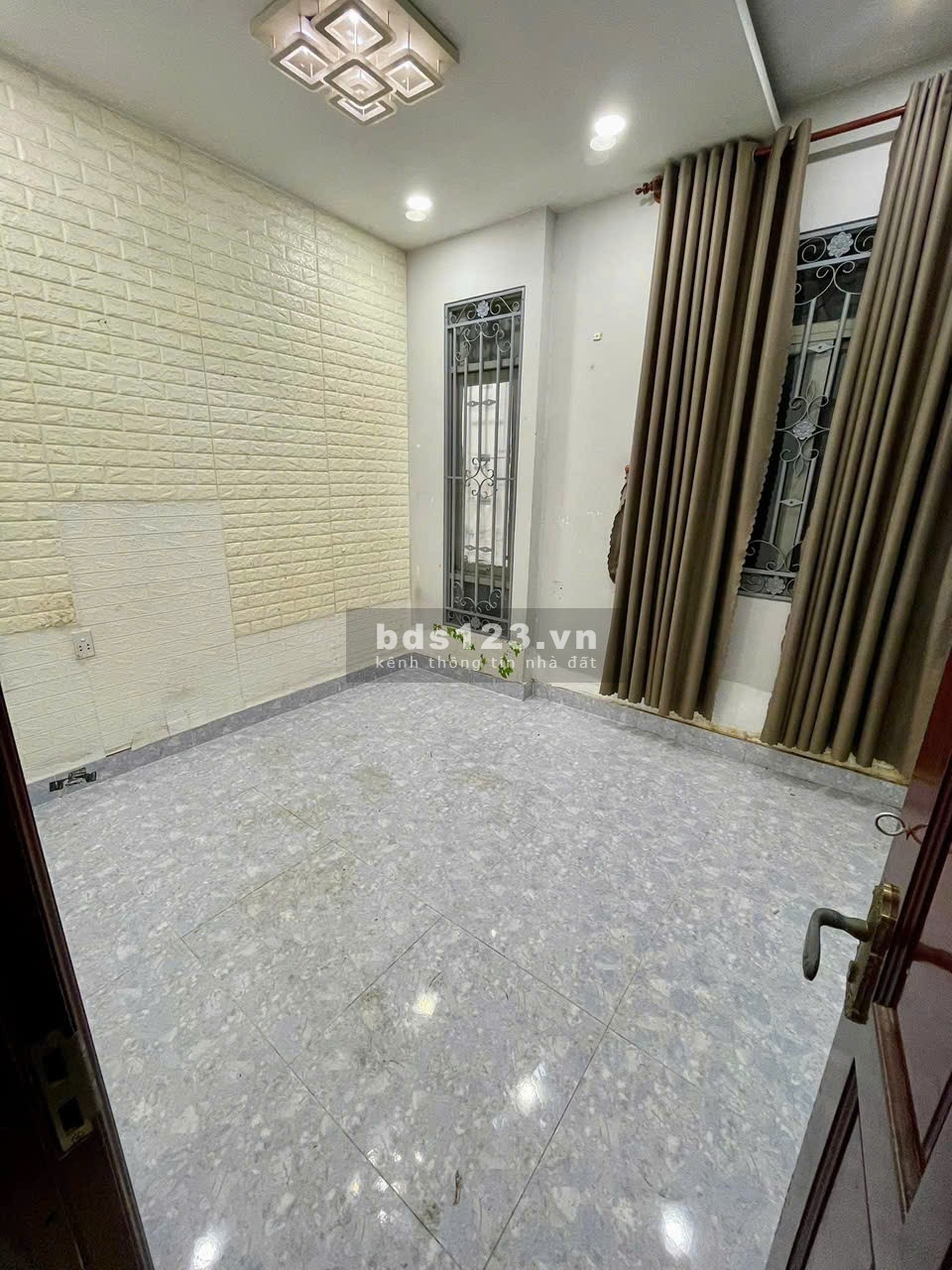 Chính chủ cần bán nhà hẻm rộng 2 mặt tiền giá tốt nhất…