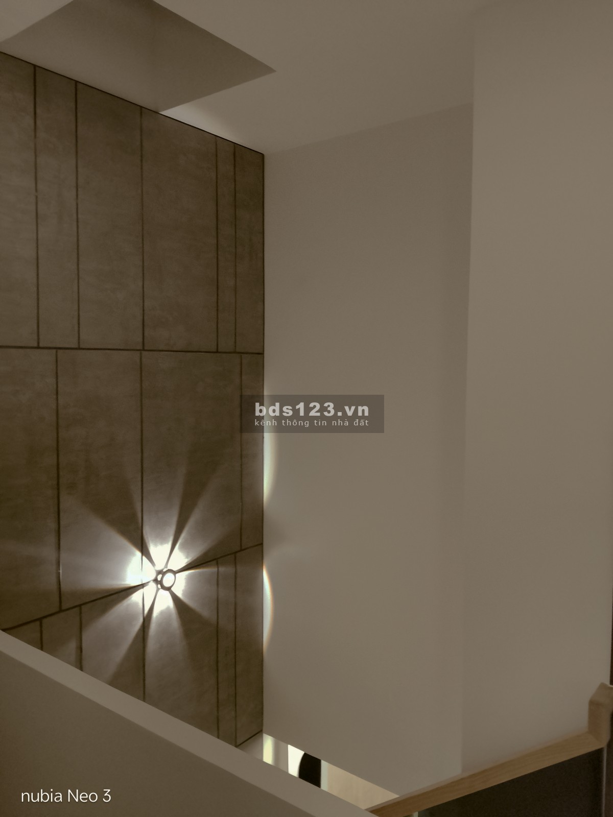 Nhà phố 1 trệt 1 lầu 3PN gần Phan Xích Long, thiết kế tối giản 6.8tỷ