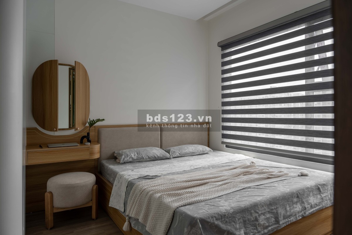 Bán nhà vị trí đẹp, đường lớn, ô tô đỗ cửa