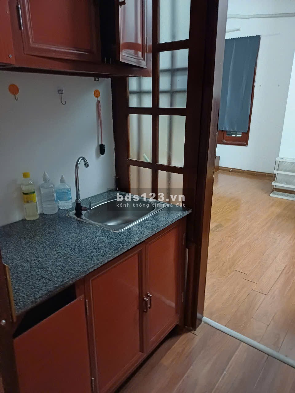 Cho thuê phòng số 28 ngõ 3 Phạm Tuấn Tài, Cầu Giấy, oto để miễn phí