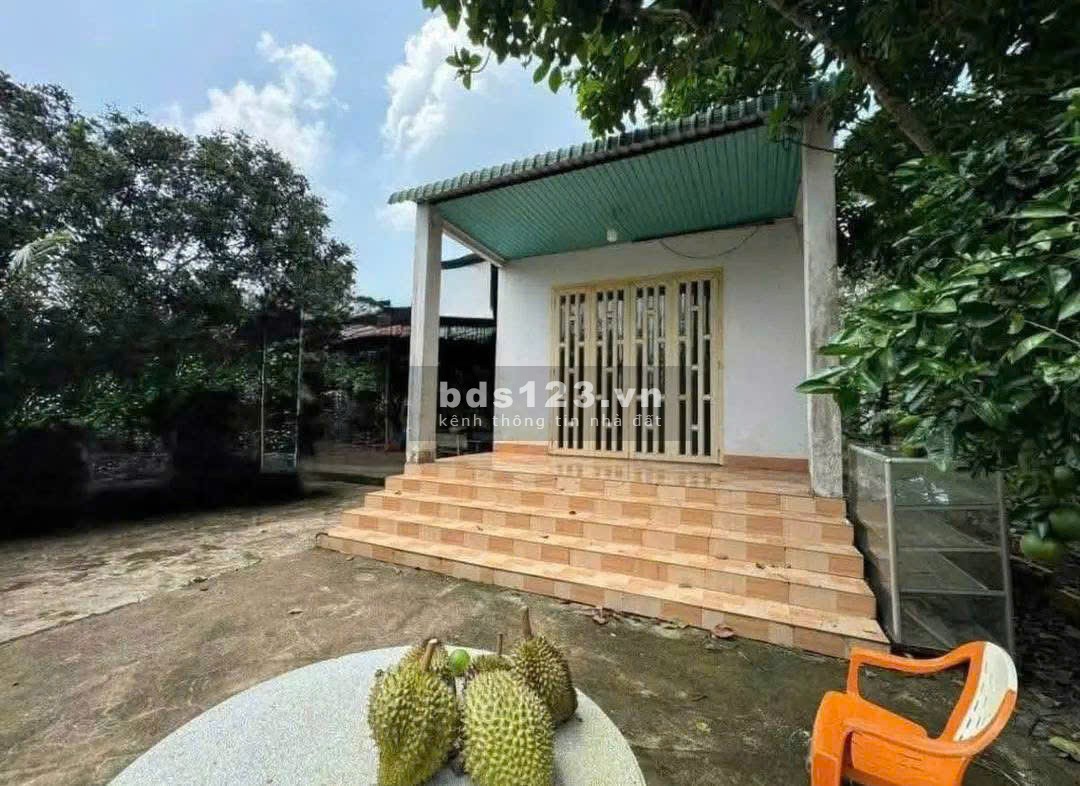 Bán đất thổ vườn có nhà cấp 4 rộng 2600m2 giá rẻ 630…