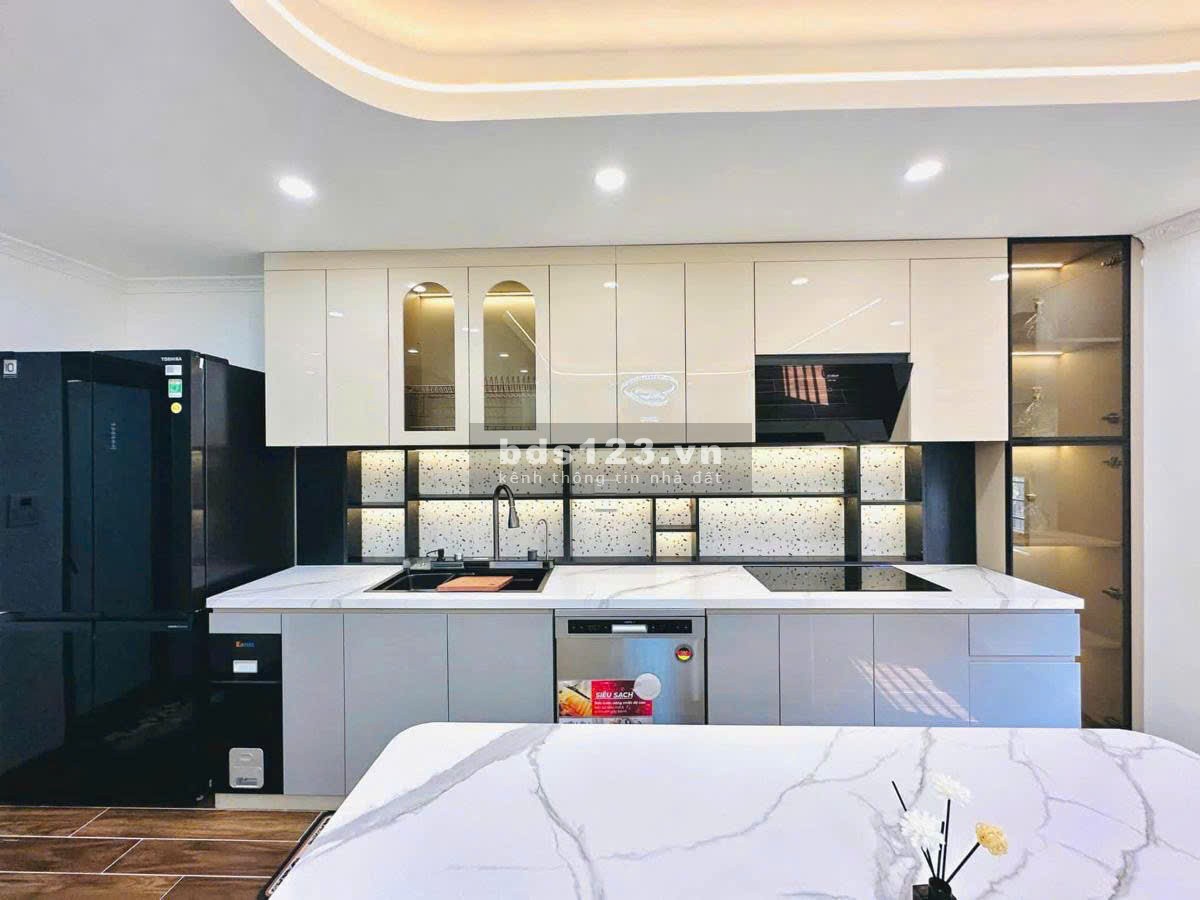 Siêu Phẩm Hiếm! Bán Nhà Đẹp, Thang Máy Quận Đống Đa - 141…