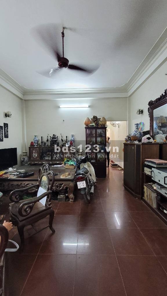 Bán nhà 6 tầng Nam Dư – khung cột bê tông chắc chắn – ô…