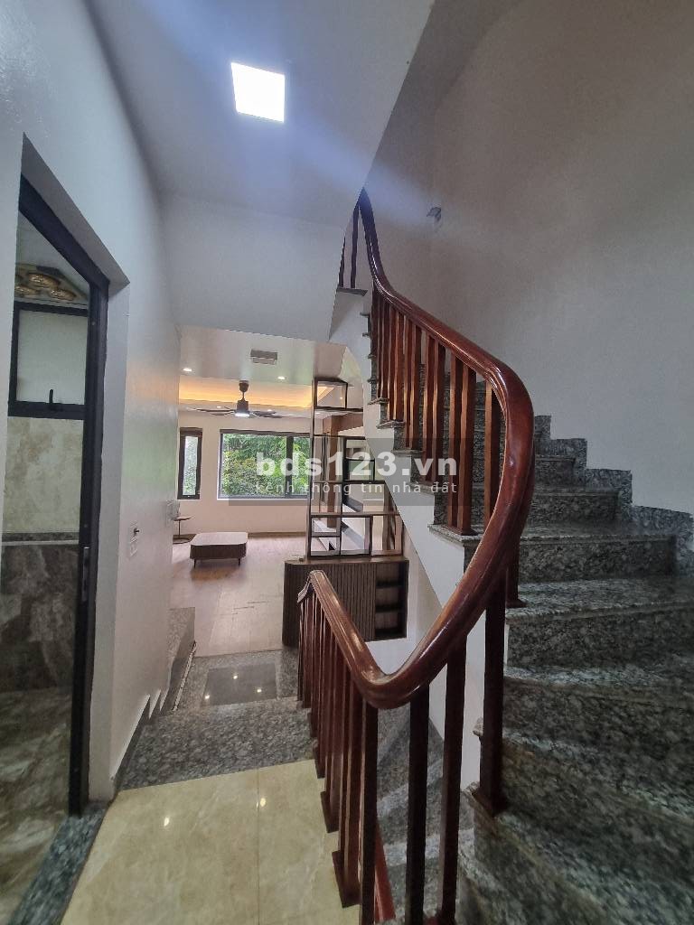 Nhỉnh 6 tỷ có nhà Hà Đông, ô tô đỗ cửa, sổ cất két