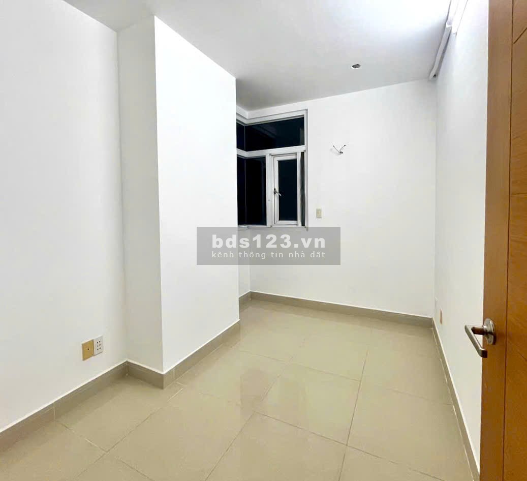 Căn góc 81m2 Hoàng Kim Thế Gia, sổ hồng sẵn, TT 950tr ở ngay