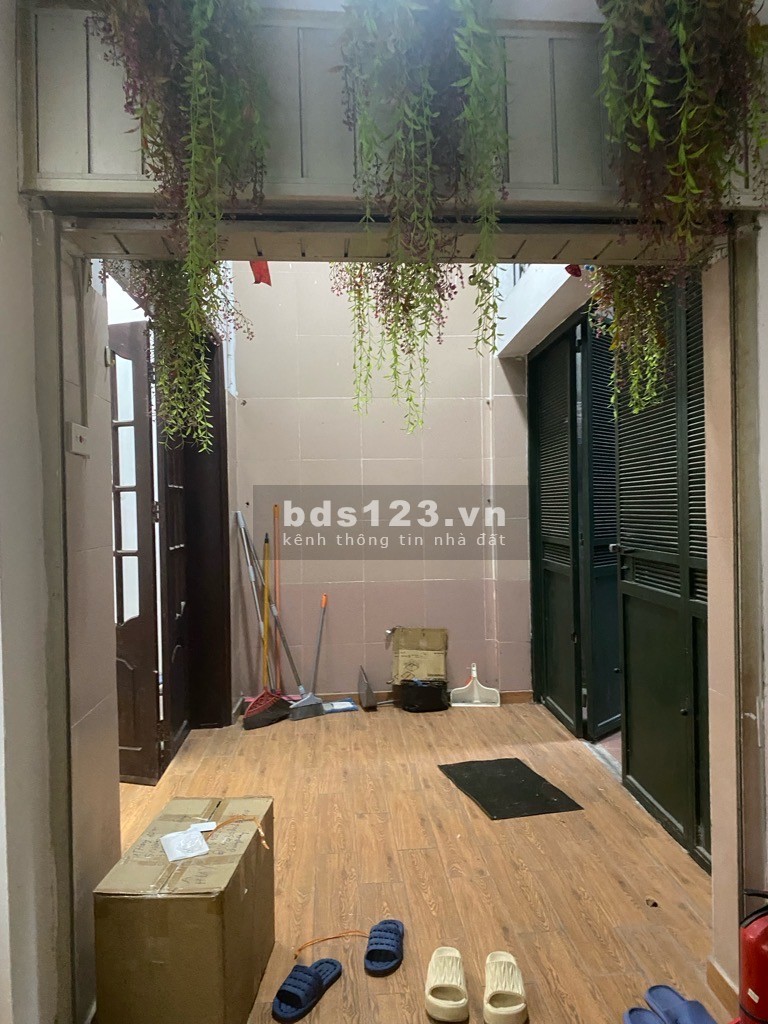 Nhà phố Bạch Đằng 55m2 MT 8,6m – trung tâm Hoàn Kiếm, tiện…
