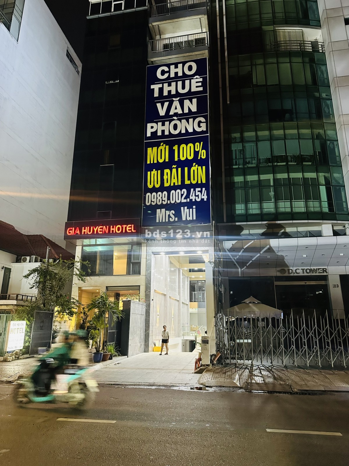 Toà nhà văn phòng ANT OFFICE Mới 100% giá chỉ 16USD/m2.