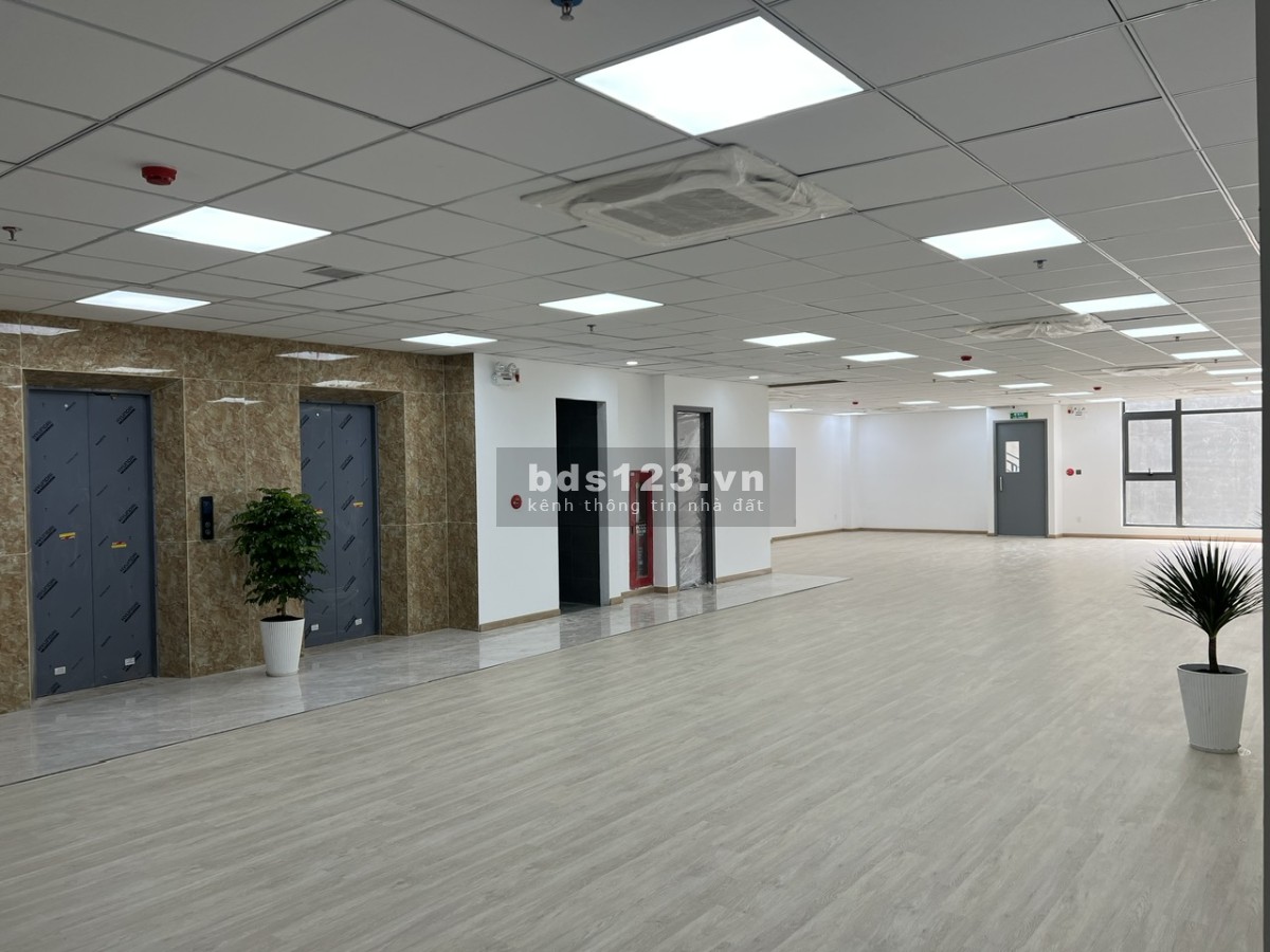 Toà nhà văn phòng ANT OFFICE Mới 100% giá chỉ 16USD/m2.