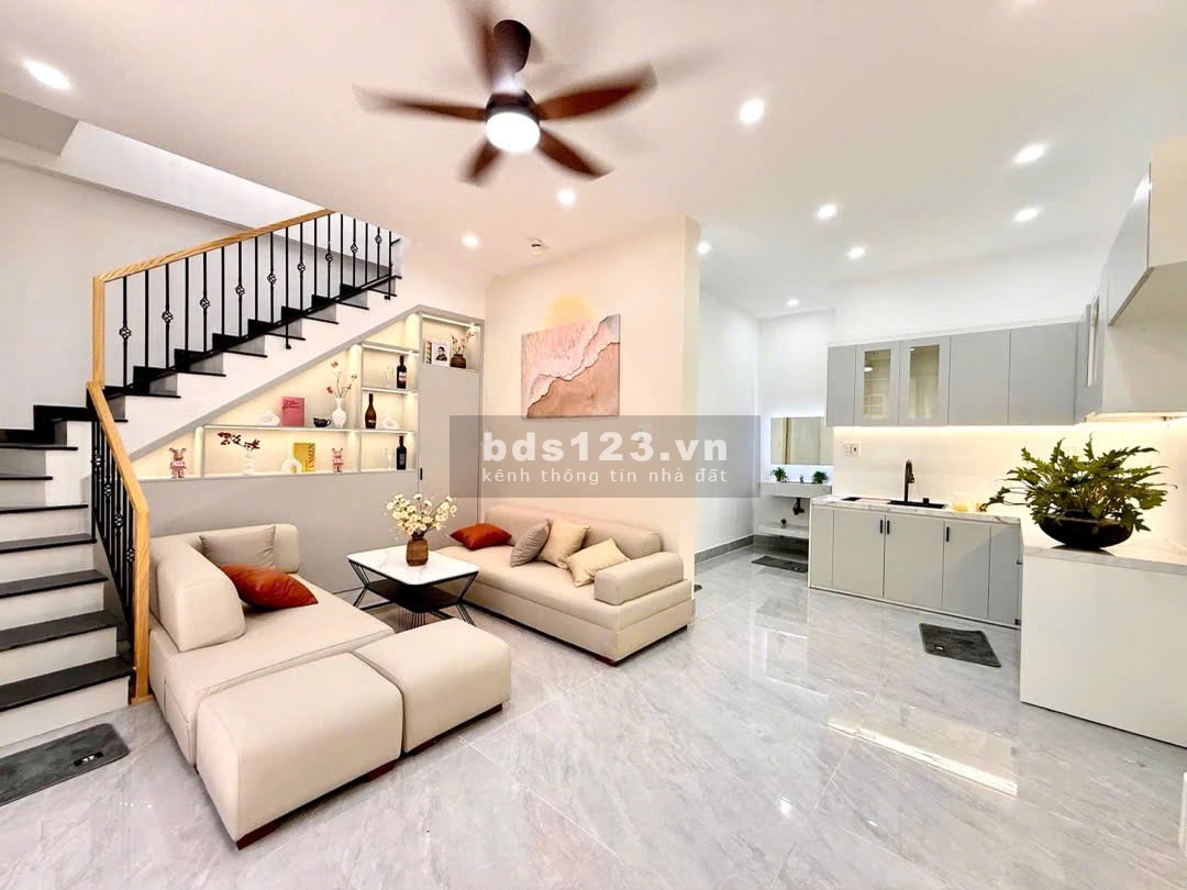 Nhà 2 tầng mới, full nội thất, kiệt Hải Phòng – Giá chưa…