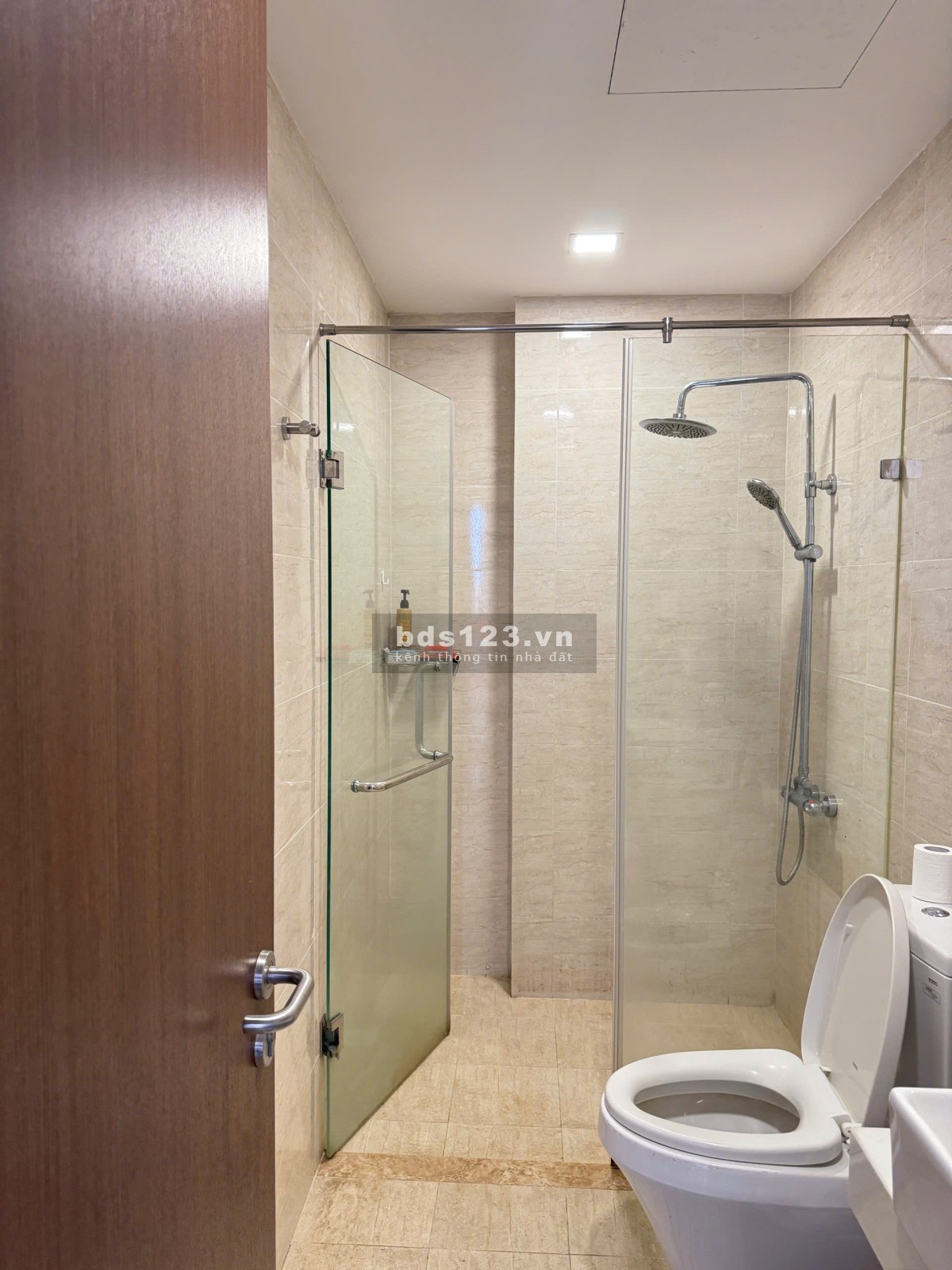 Căn hộ q7 ngay trung tâm nội thất đầy đủ chỉ xách vali vào ở