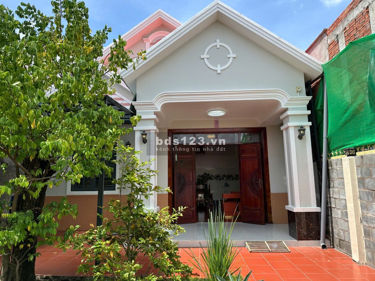 NHÀ VƯỜN 8x32M (256M2) TẠI TP.HCM GIÁ CHỈ 2,5 TỶ