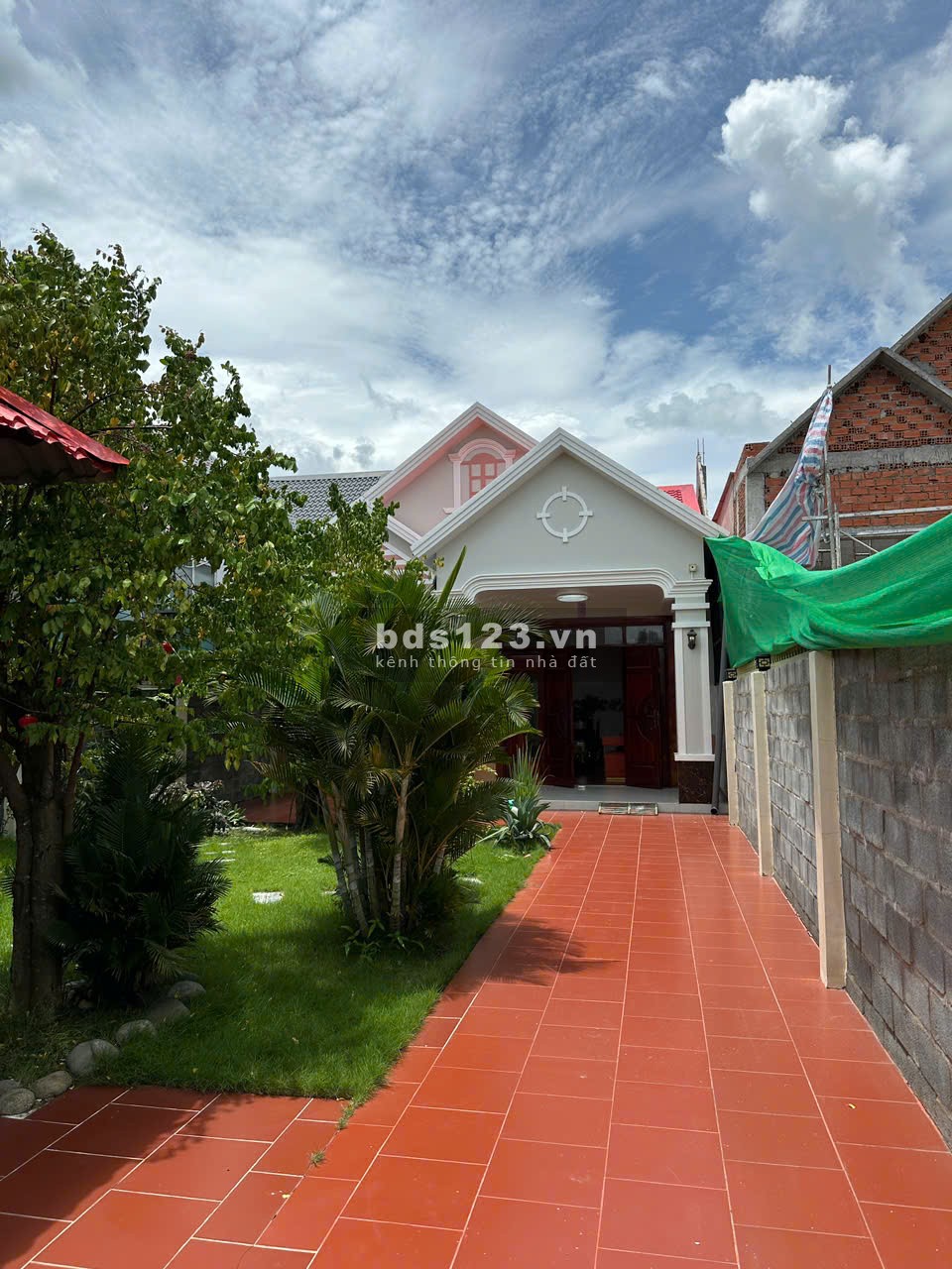 NHÀ VƯỜN 8x32M (256M2) TẠI TP.HCM GIÁ CHỈ 2,5 TỶ