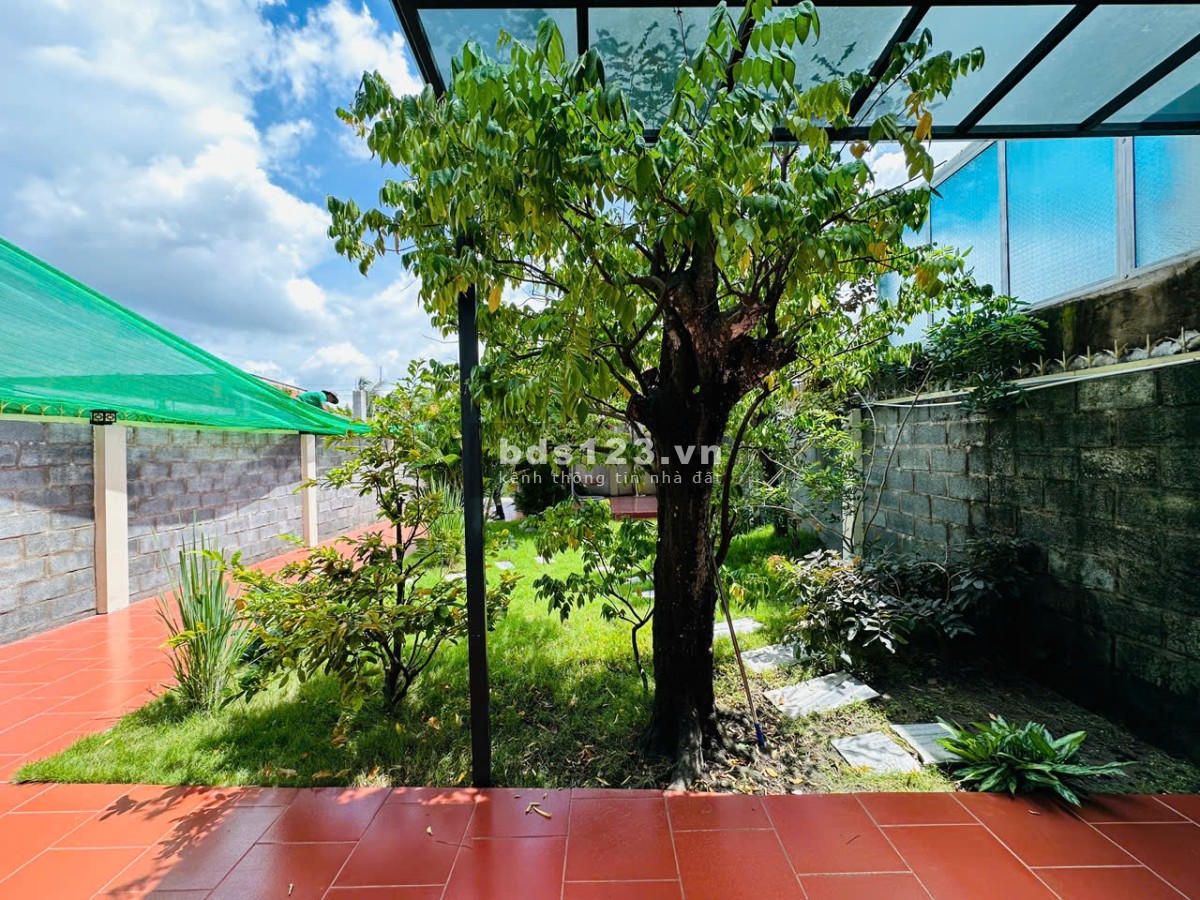 NHÀ VƯỜN 8x32M (256M2) TẠI TP.HCM GIÁ CHỈ 2,5 TỶ