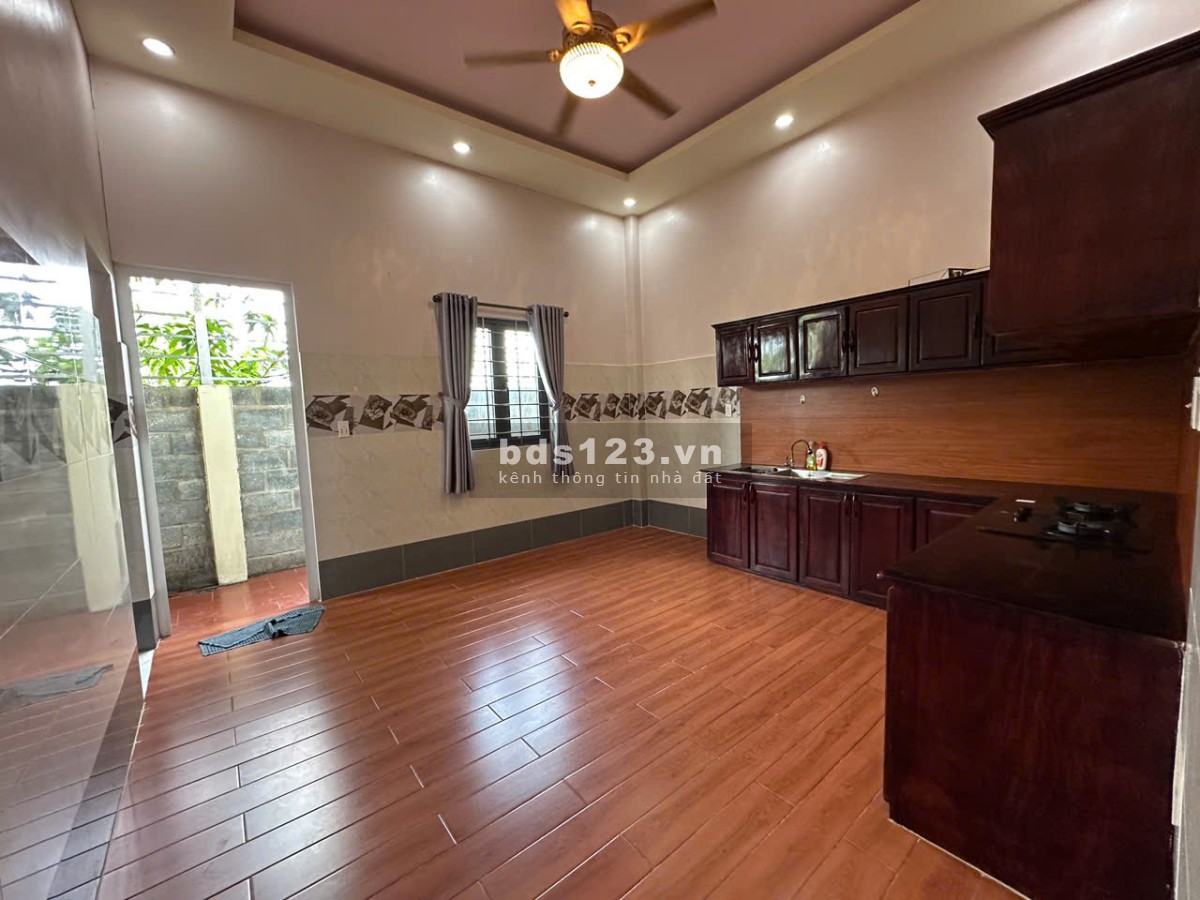 NHÀ VƯỜN 8x32M (256M2) TẠI TP.HCM GIÁ CHỈ 2,5 TỶ