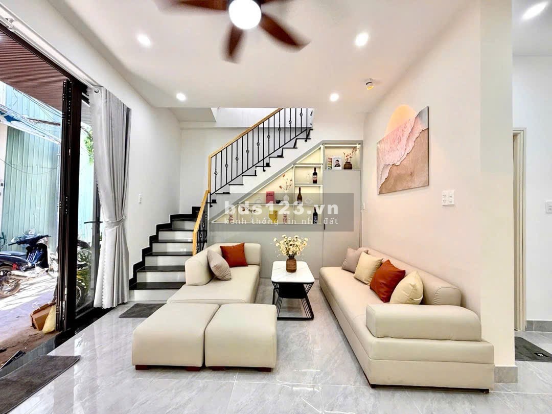 Nhà 2 tầng mới, full nội thất, kiệt Hải Phòng – Giá chưa…