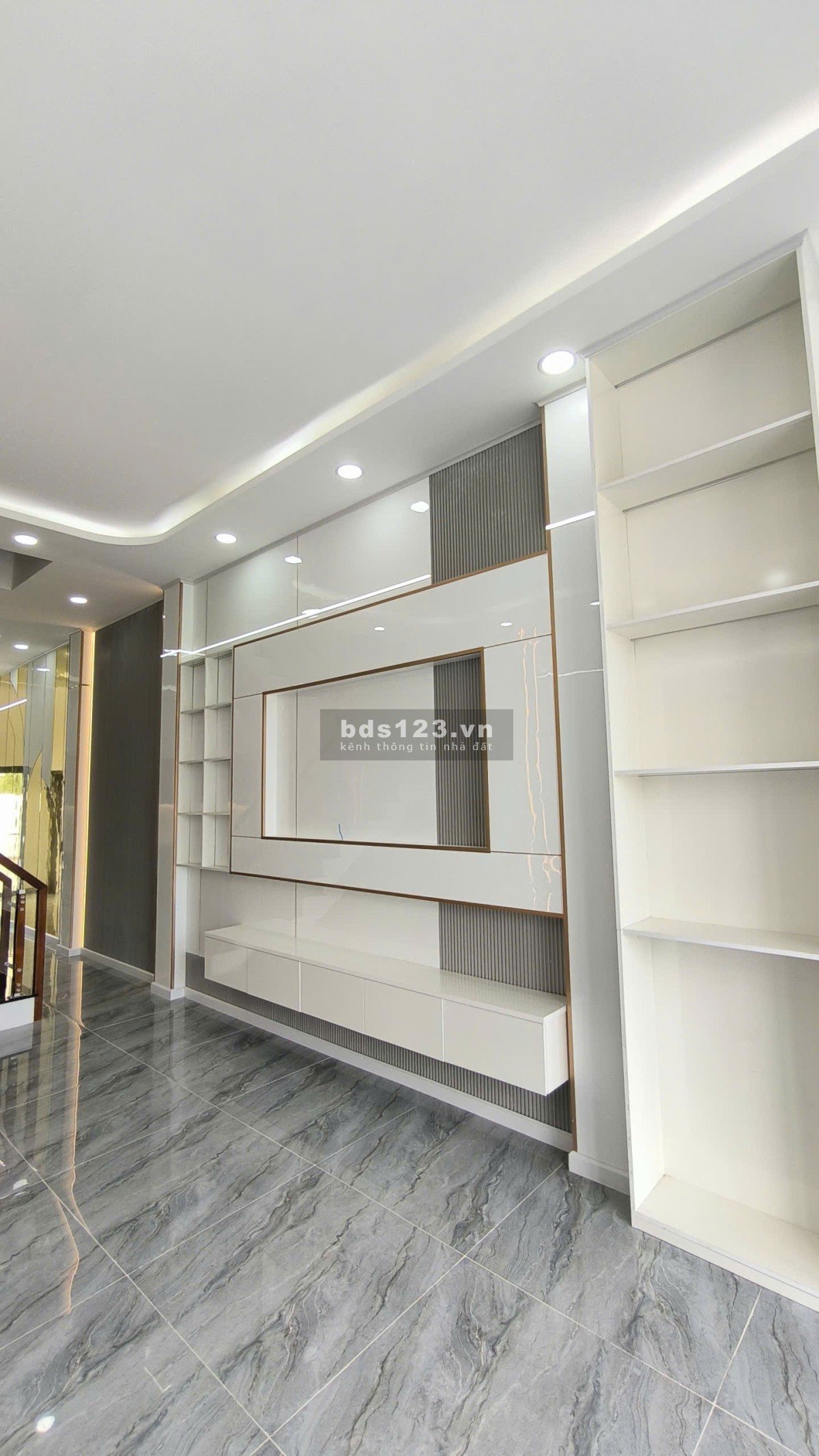 Bán nhà 3 tầng ngay trung tâm TP Thủ Dầu Một, liền kề khu du…
