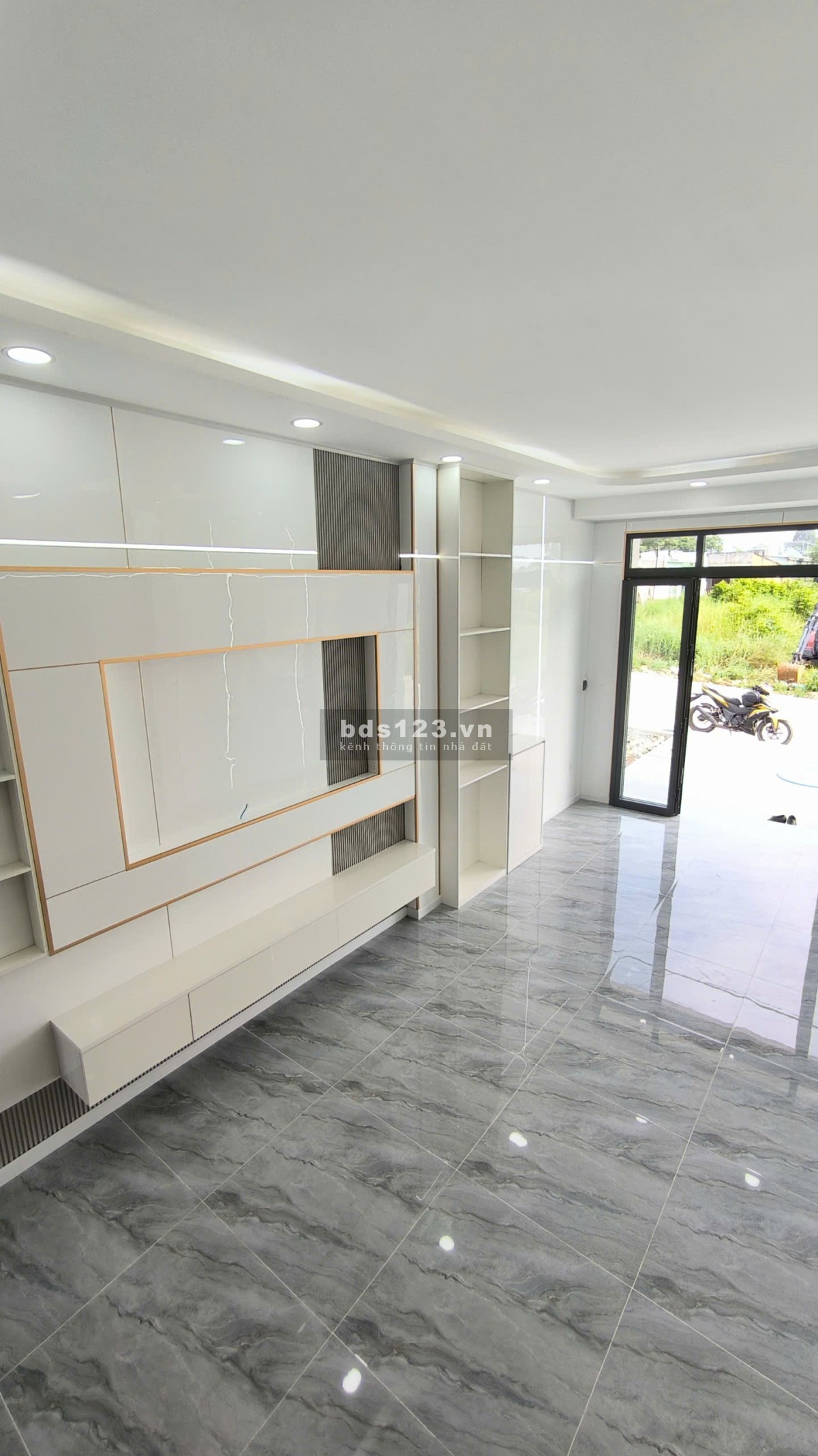 Bán nhà 3 tầng ngay trung tâm TP Thủ Dầu Một, liền kề khu du…