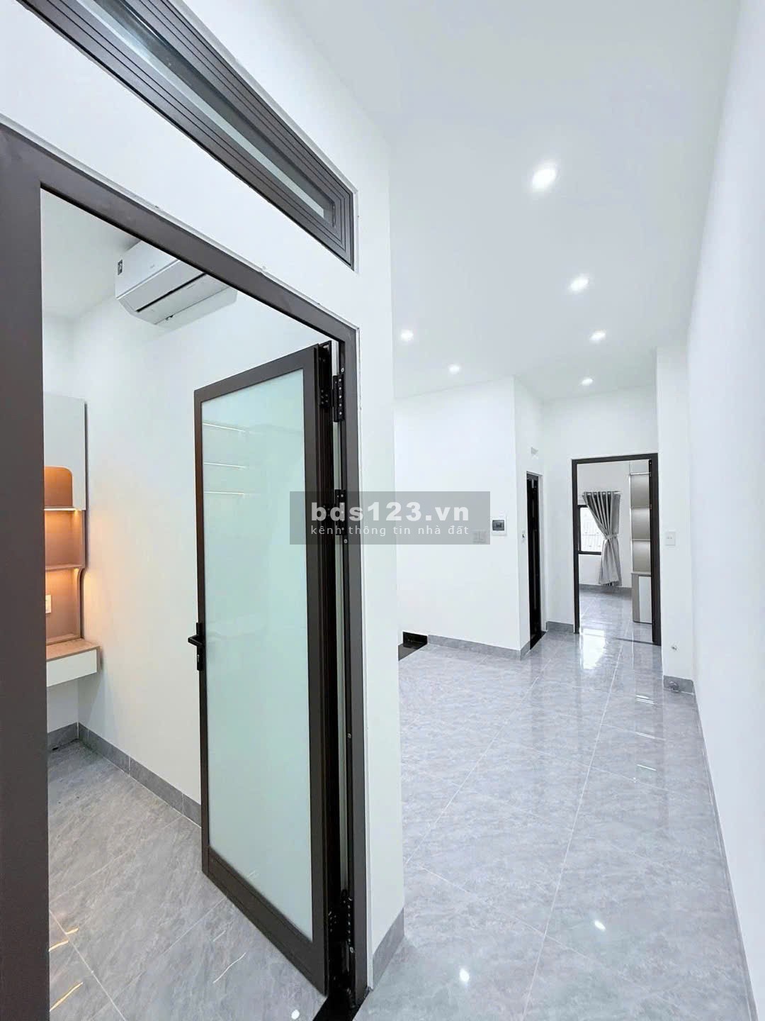 Nhà 2 tầng mới xây Full nội thất đẹp Kiệt Điện Biên Phủ…