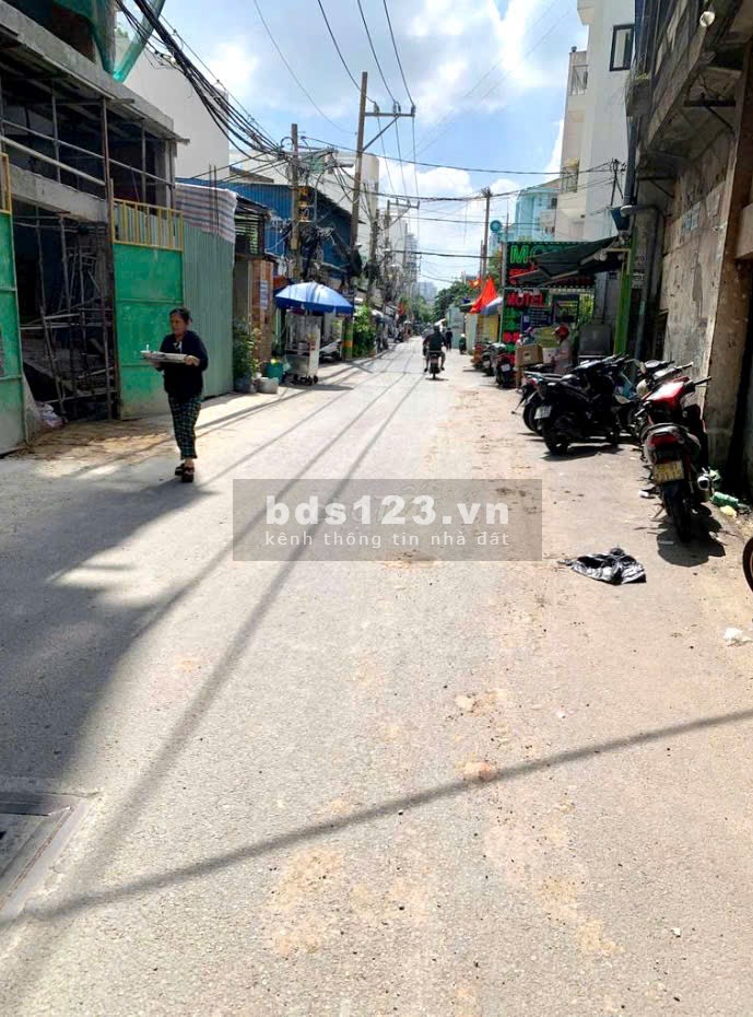 Bán nhà HXH 336 Nguyễn Văn Luông P12 Q6 2 lầu 1 sân thượng