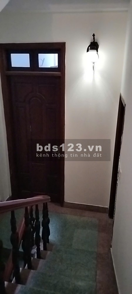 Chính chủ cho thuê nhà riêng 35m2 + 4 phòng ngủ + ngõ 81 Lương…