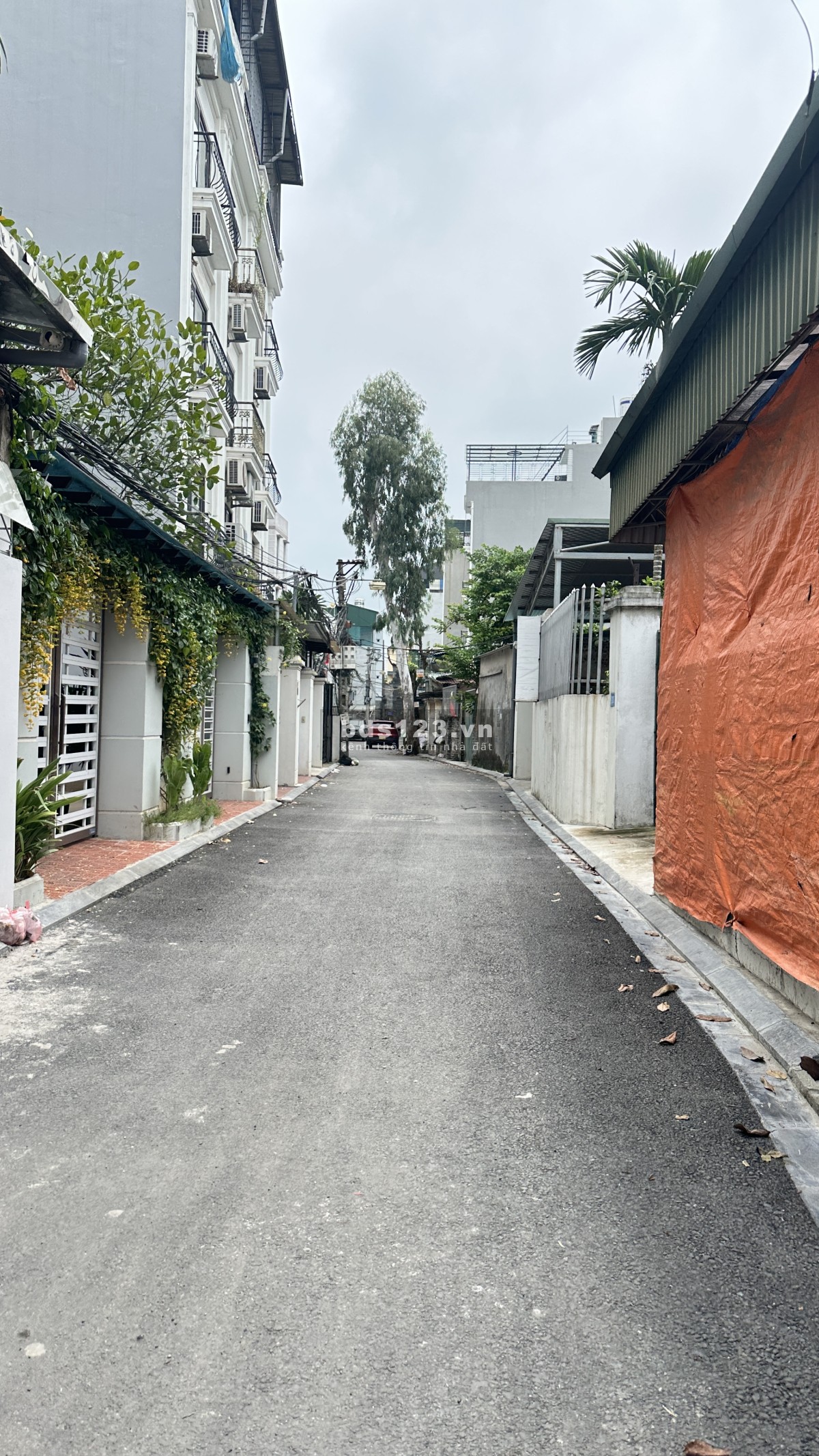 Bán Nhà Lô Góc Đối Diện AEON LONG BIÊN nhà 5 Tầng Ngõ Thông…