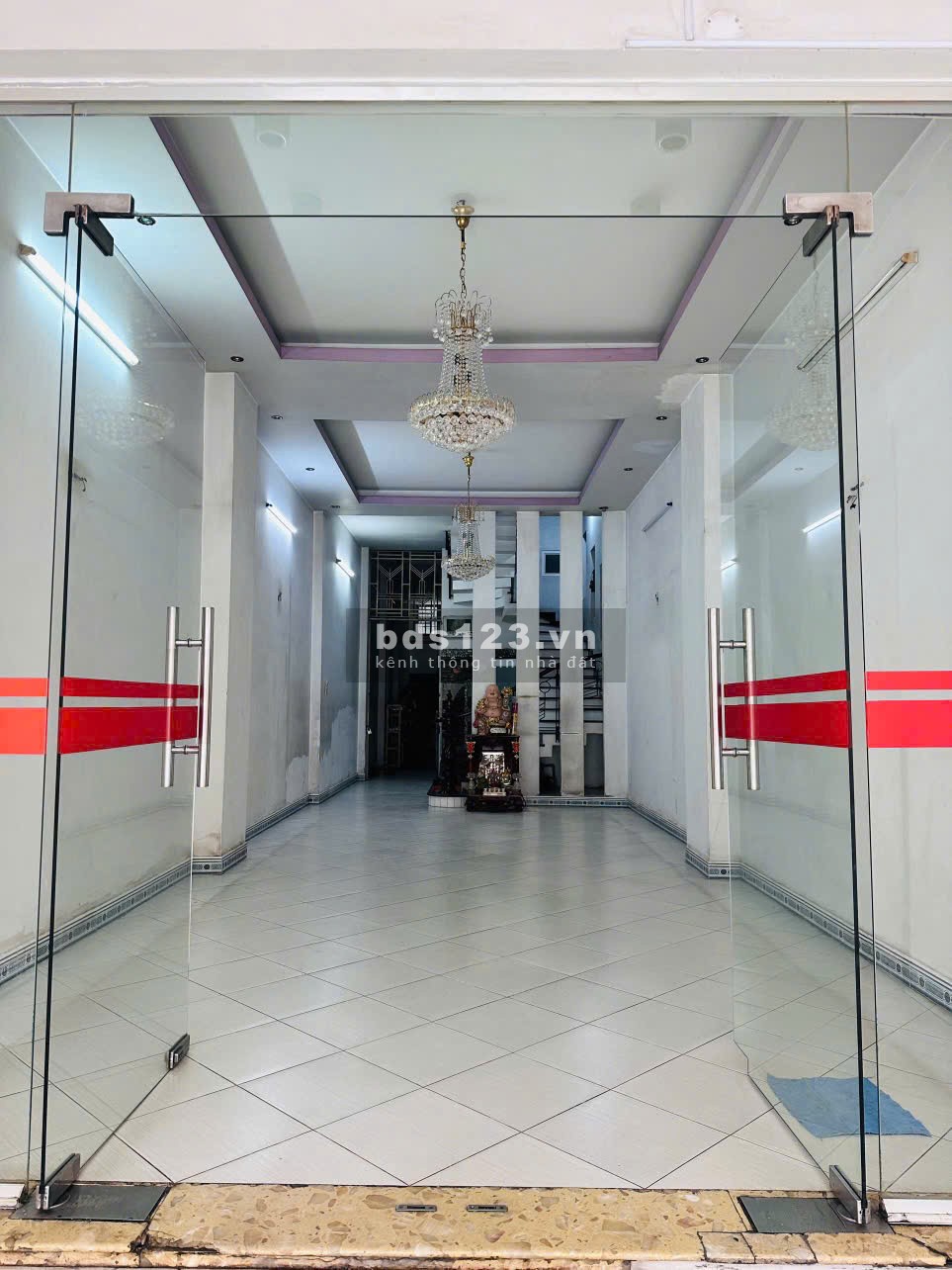 Nhà MT Lê Quang Định ngay chợ Bà Chiểu 4x20 trệt 4L giá 20…