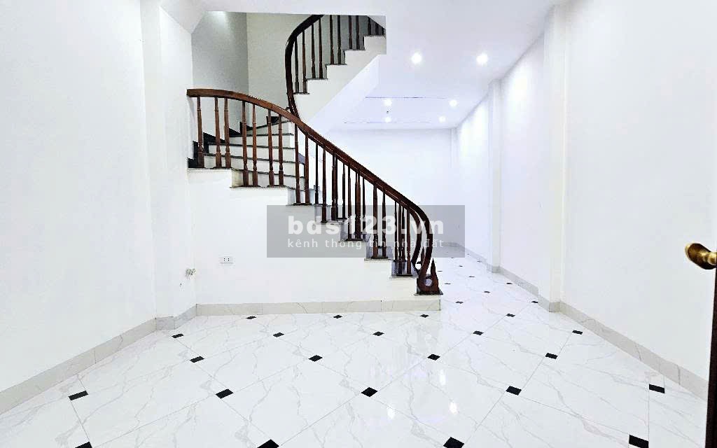 Siêu phẩm lô góc, nhà đẹp ở và kinh doanh, 4 tầng - TT Văn…