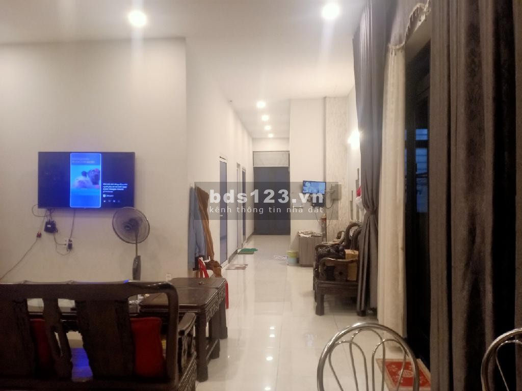 Chỉ Còn Duy Nhất 1 Căn Nhà Đẹp, Trục Đường Kha Vạn Cân,…