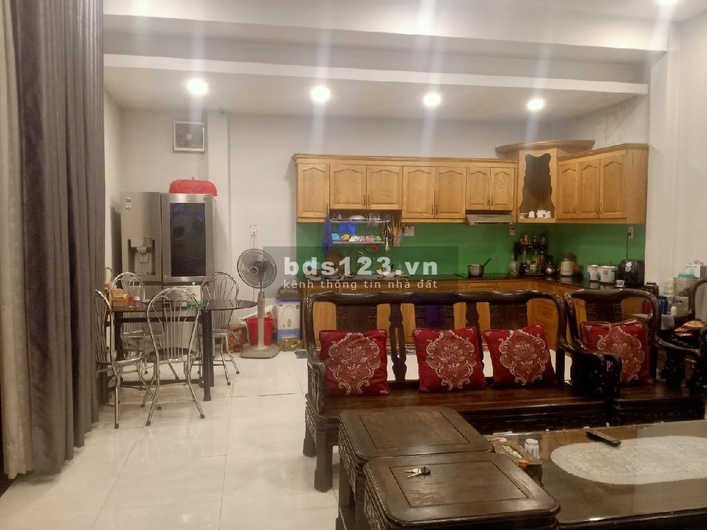Biệt thự 620m² (20m x 30m), QL51, Biên Hòa, Nhà mới, ở ngay, 20…
