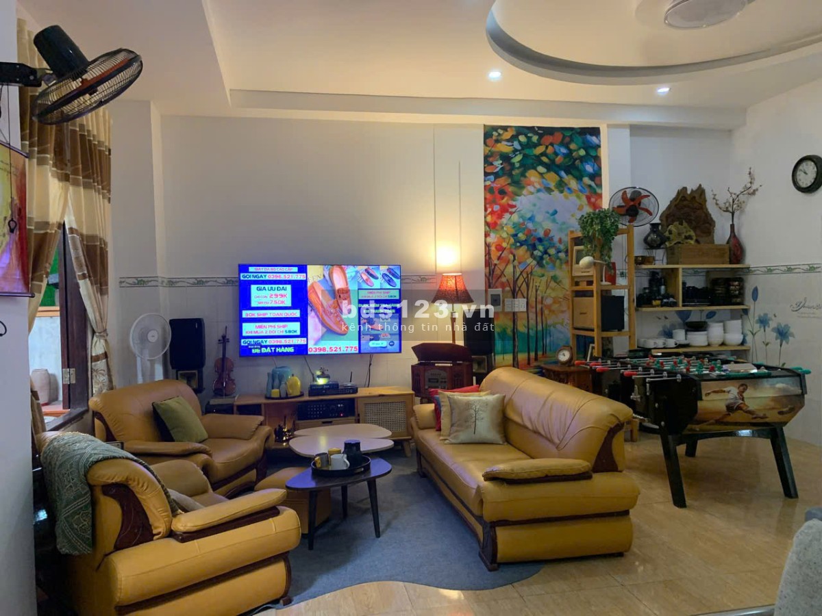 Nhà dt cực tốt 200m2 đất đường Hiệp Bình nội thất full…