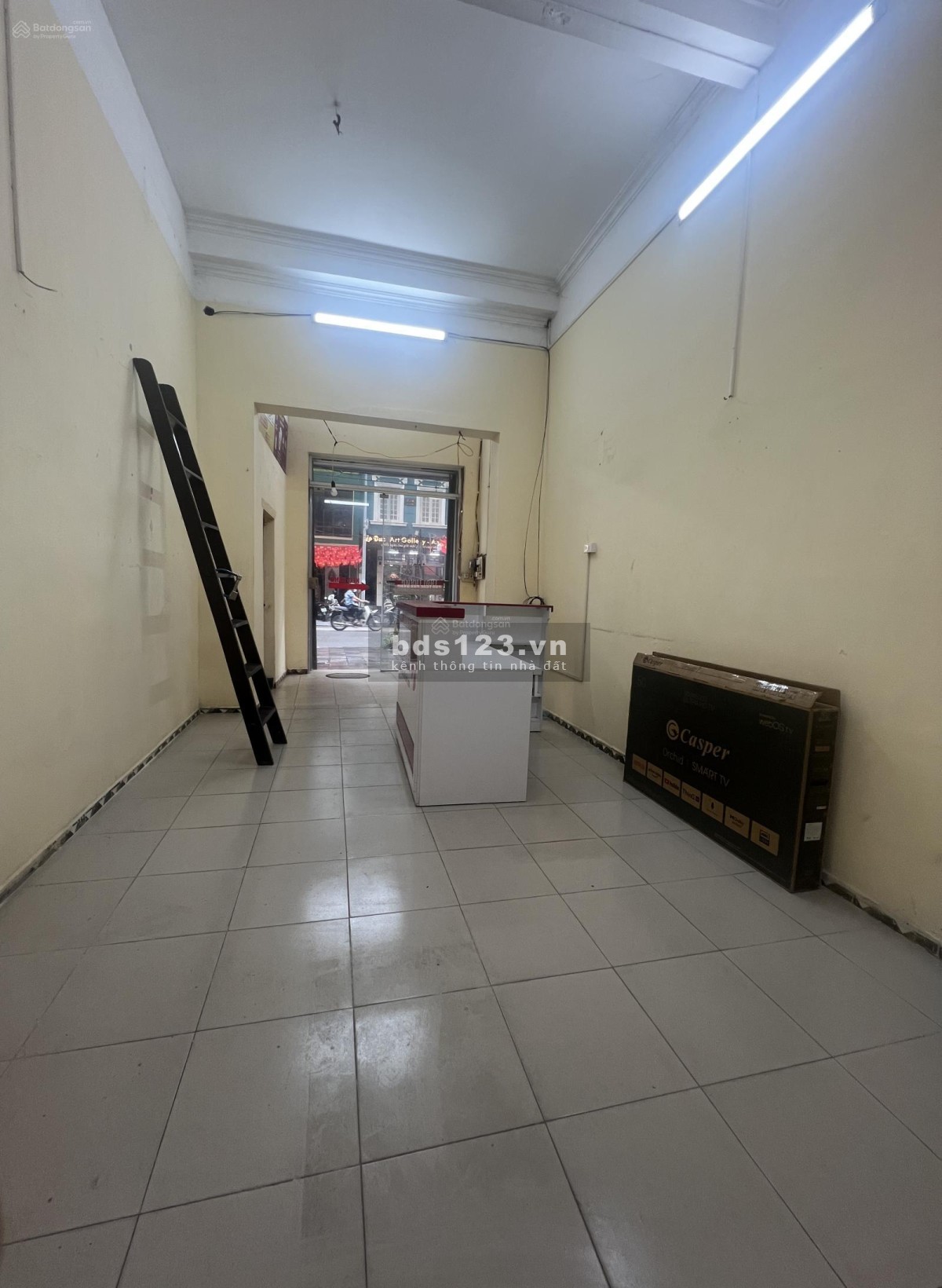 Cho thuê cửa hàng tại phố Lò Đúc, 22m2, mặt tiền 4m, chính chủ