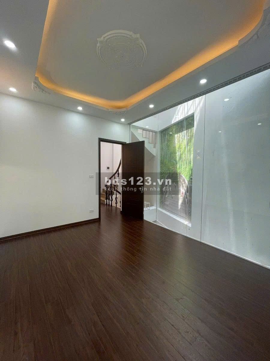 Cực hot! Nhỉnh 11 tỷ phố Bùi Xương Trạch - DT 65m² - Lô góc…