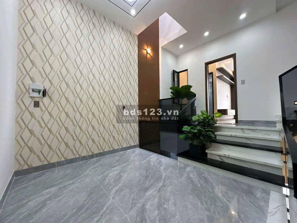Nhà Đẹp 5x25m, SHR – Gần Trung Tâm Thủ Dầu Một, Giá 2.65 Tỷ