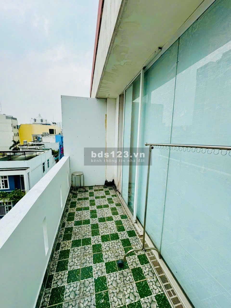 Phòng CH Studio đủ nội thất, bancon 62 Trương Công Định Q.Tân…