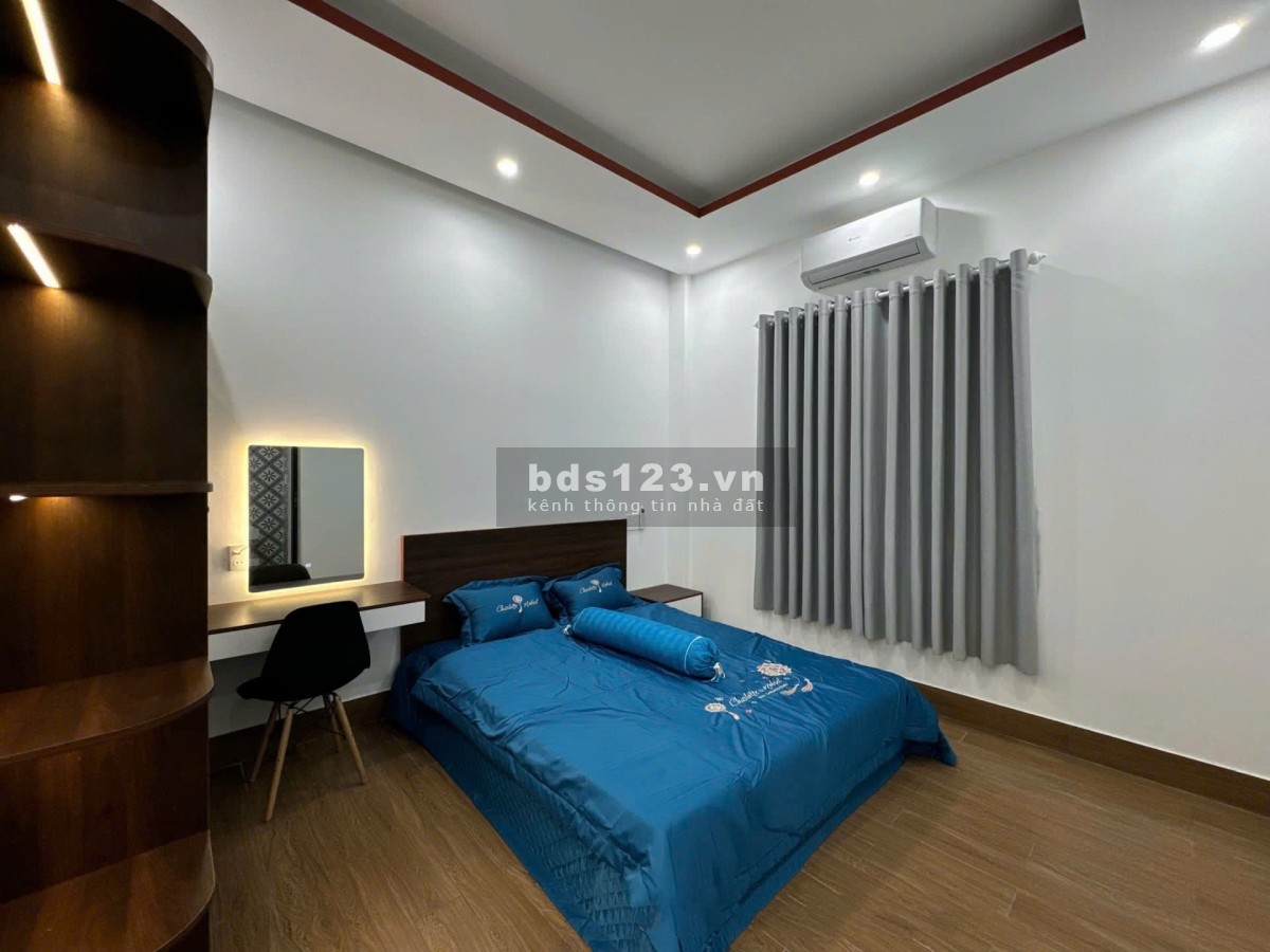 Nhà Đẹp 2 Lầu Full Nội Thất 5x25 Giá Chỉ 2ty860 - Bình Dương