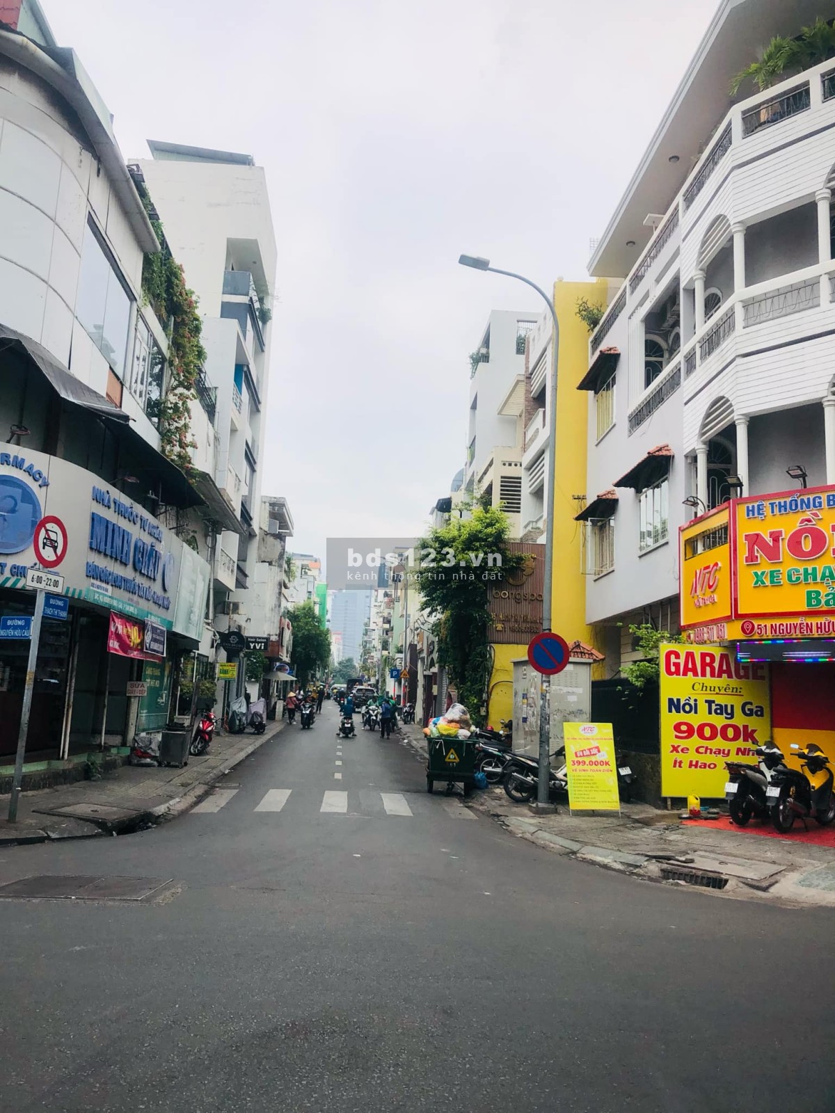 Bán nhà tại 32 Huyền Quang, Phường Tân Định, Quận 1, HCM. DT…