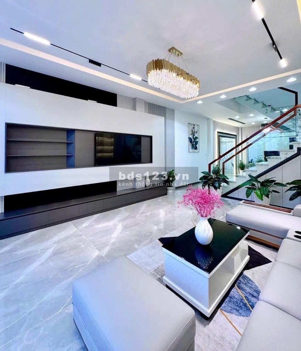 Nhà ngộp cần ra nhanh , 120m2, 3PN, 4WC, pháp lý đầy đủ, Q…