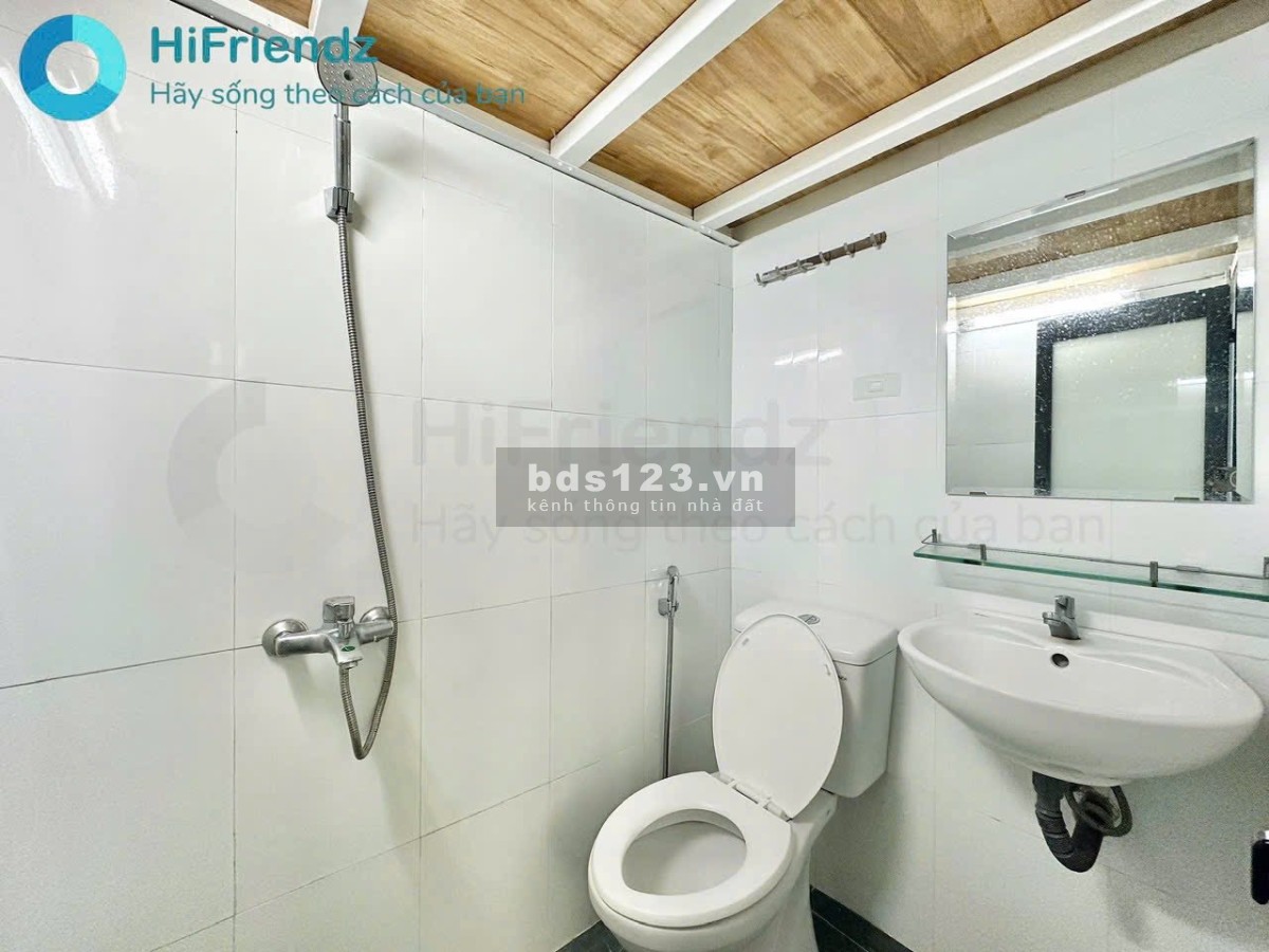 Phòng Duplex đủ nội thất đi bộ qua ĐH Hutech, Ngoại Thươg…