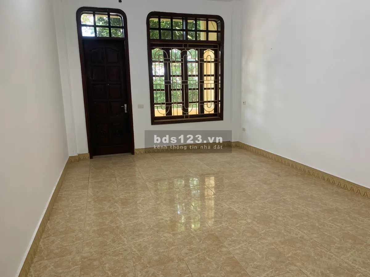 Bán nhà mặt phố đường đại lộ Lê Lợi, kinh doanh siêu…