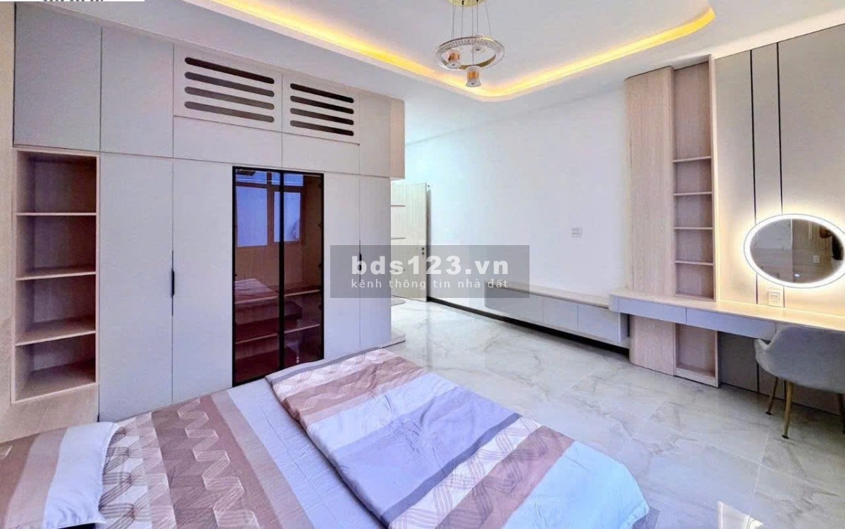 Nhà ngộp cần ra nhanh , 120m2, 3PN, 4WC, pháp lý đầy đủ, Q…