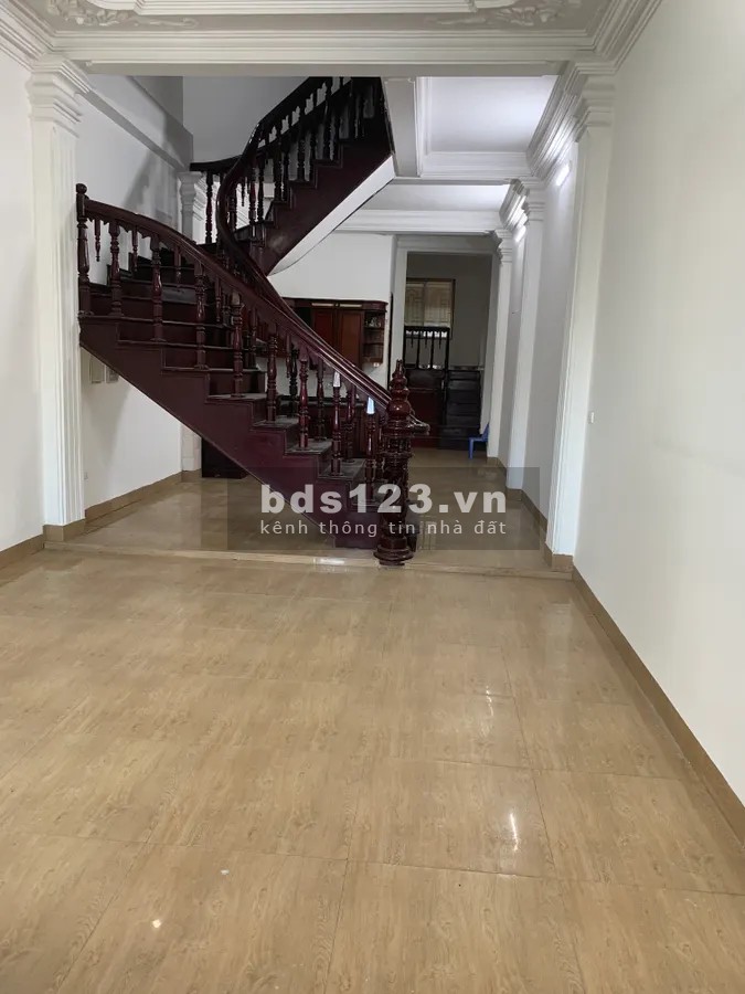 Bán nhà mặt phố đường đại lộ Lê Lợi, kinh doanh siêu…