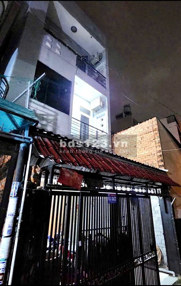 Bán nhà 1 trêt 2 lầu 4PN 2WC hẻm 911/ Quang Trung P14 Gò Vấp